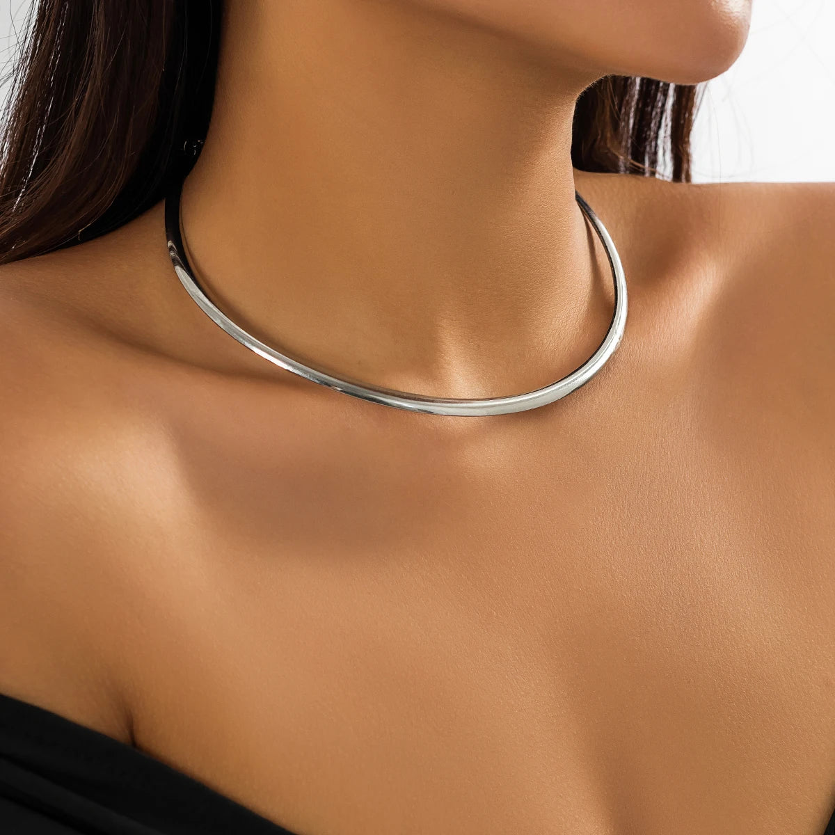 Chunky Circle Torque Necklac