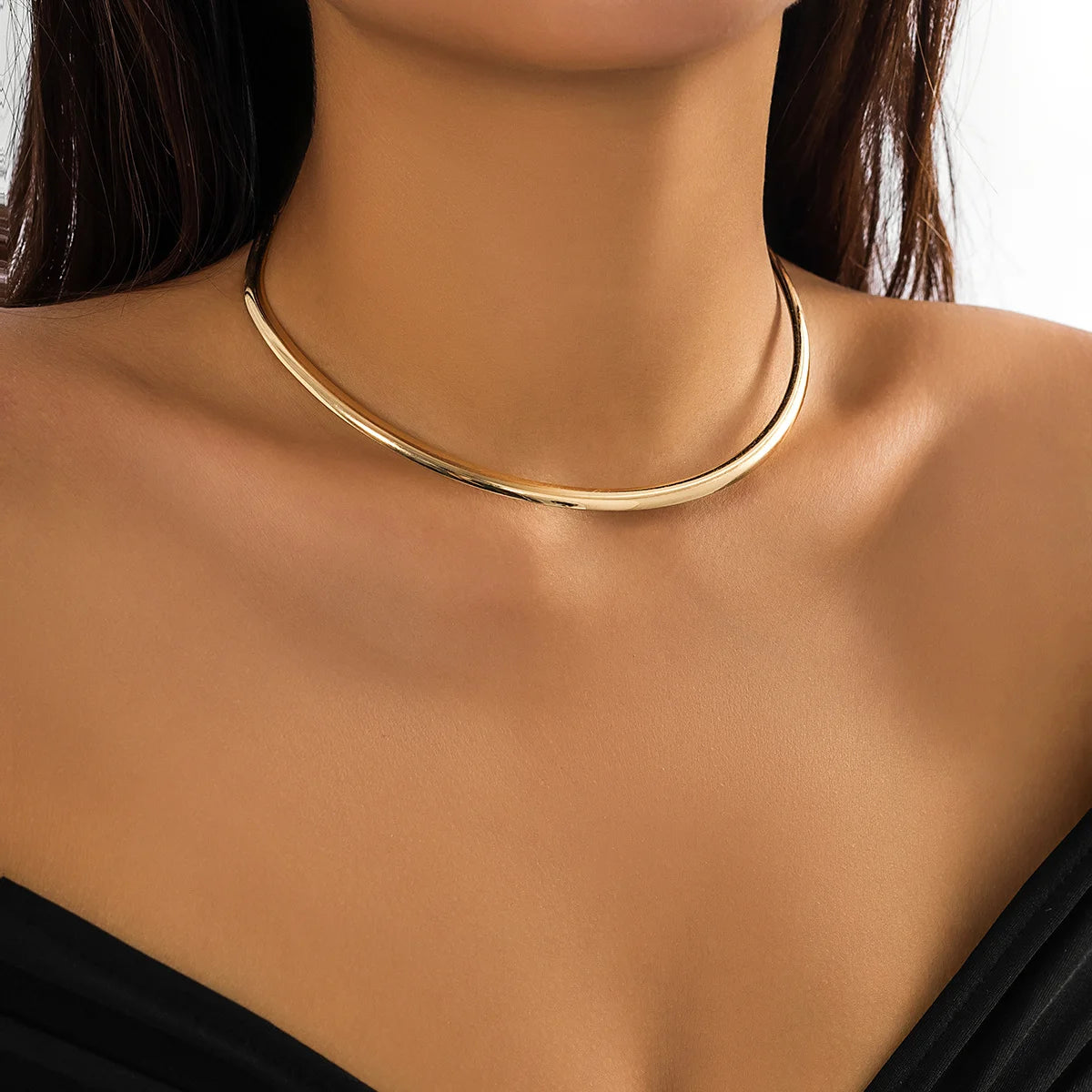 Chunky Circle Torque Necklac