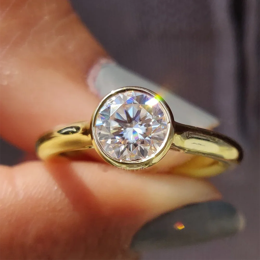 Moissanite Wedding Band - 3 Carat VVS1 Excellence